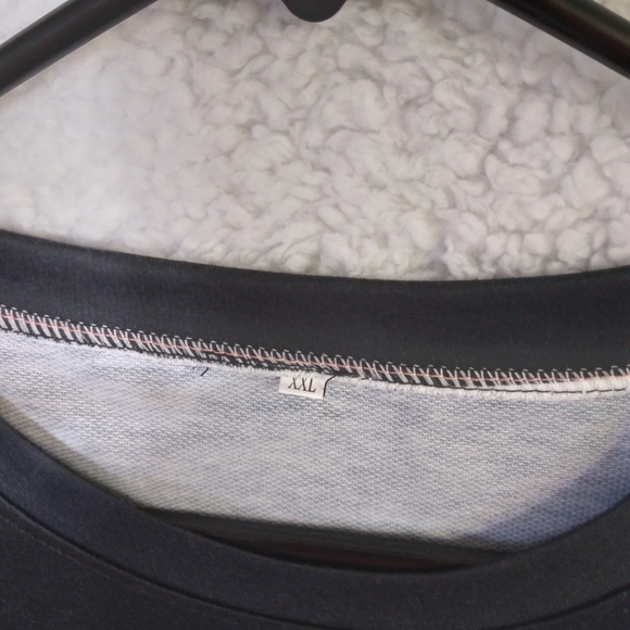 Silky Long Sleeve Floral Print Blouse- size XXL - Picture 4 of 4